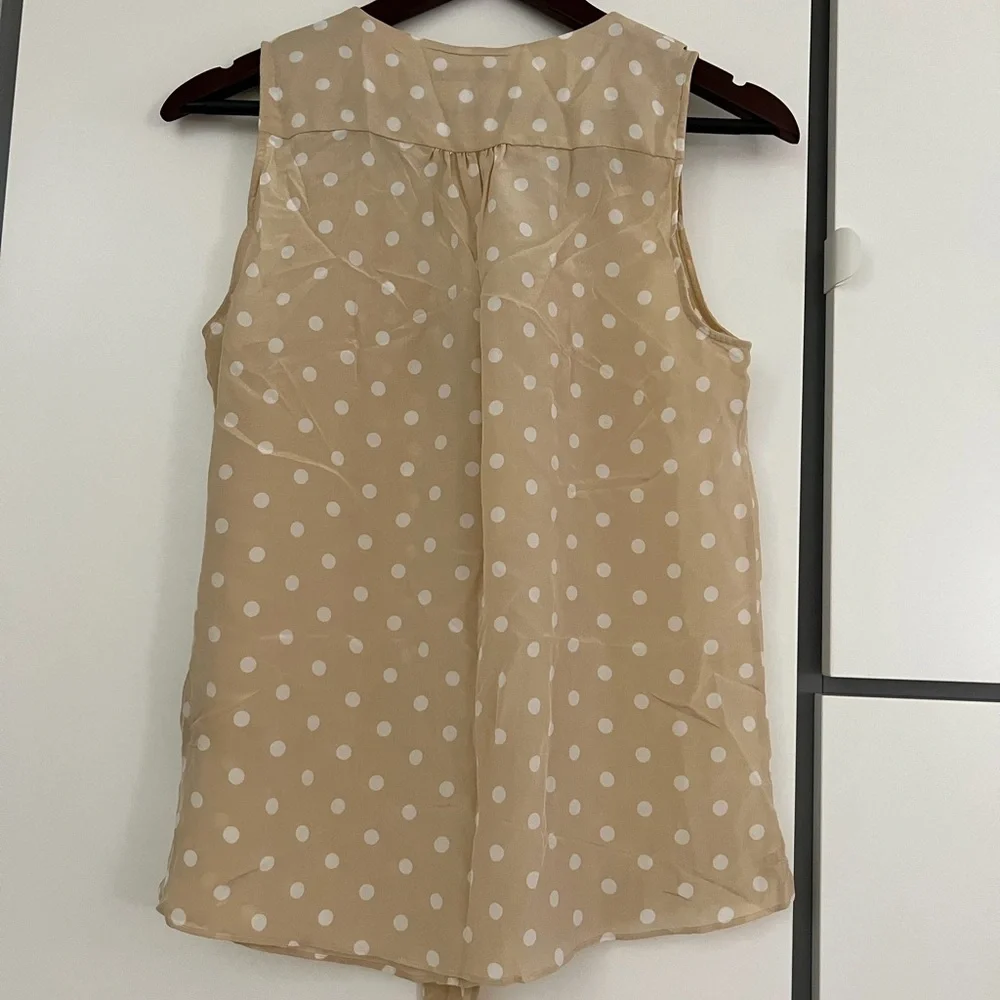 Massimo Dutti silk top, beige with white polka dots, size EUR40/US8 - Picture 2 of 2